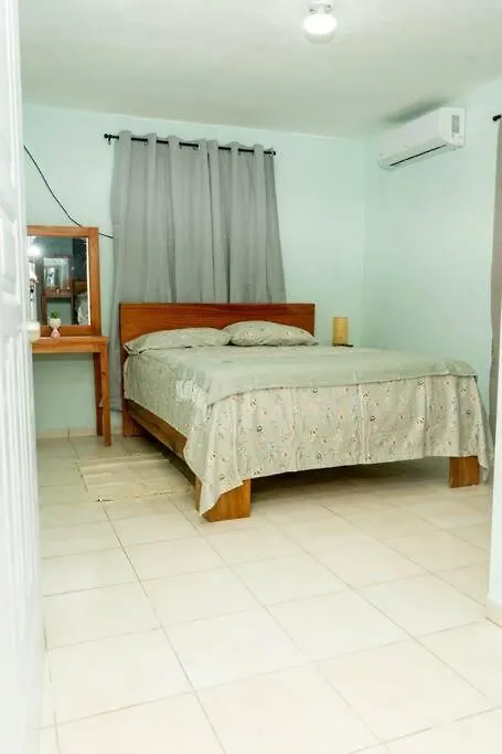 Casa Acogedora De 3 Habitaciones Samana